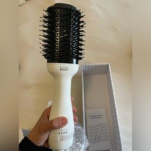 Blow dry brush